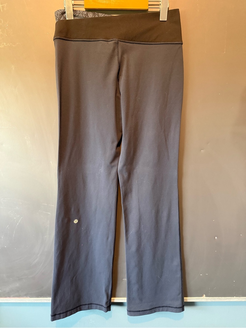 Lululemon Astro Pants - Picture 2 of 4